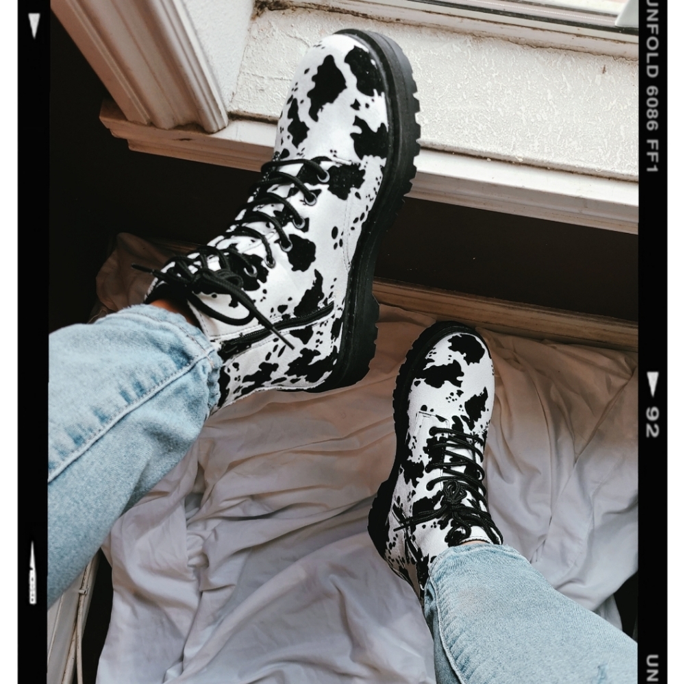 Quipid COW PRINT. Platform Boots, Lug Sole, LAST